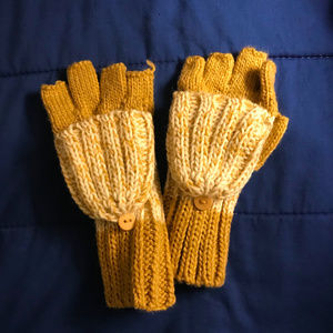 Caramel Fingerless Gloves